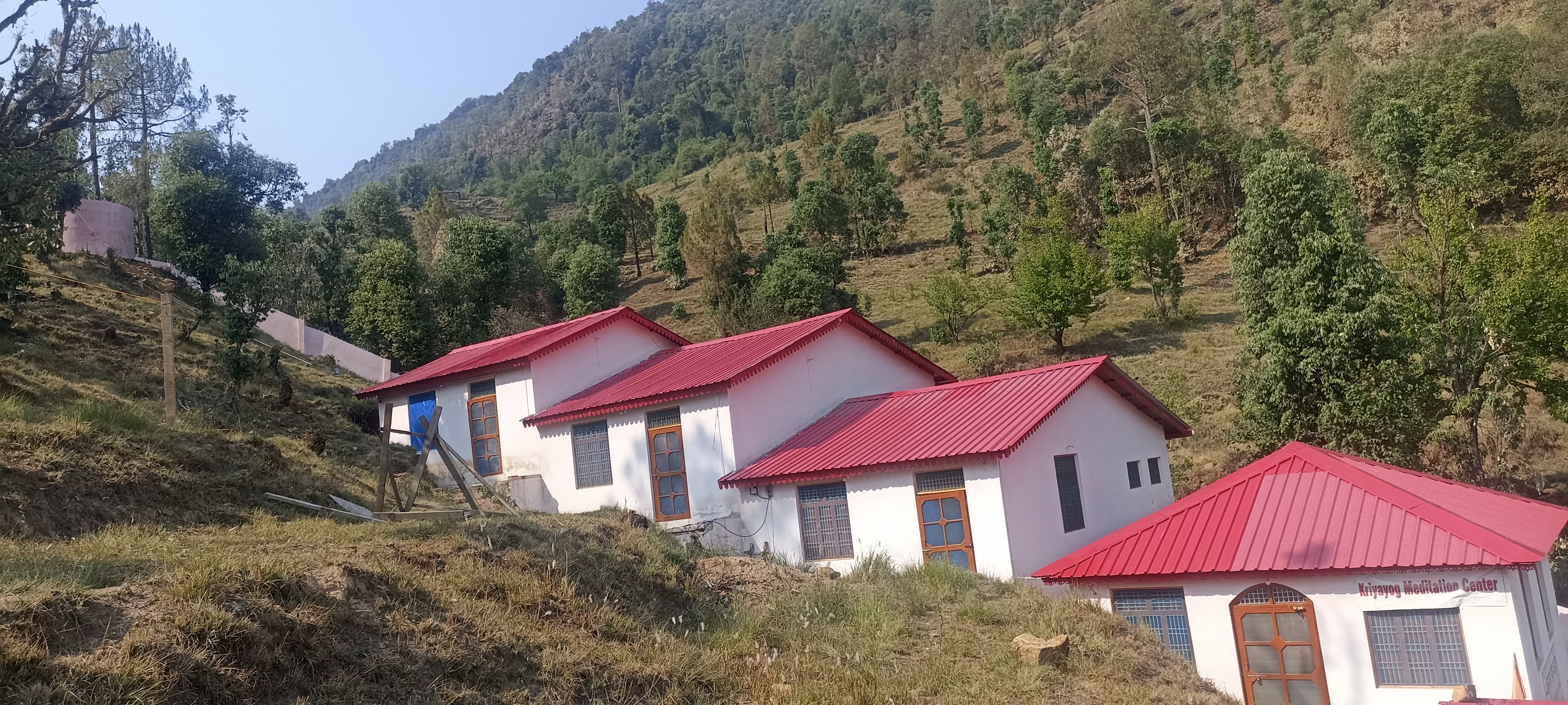 Gufa Ashram Complex